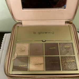 Eyeshadow palate by BG Beauty